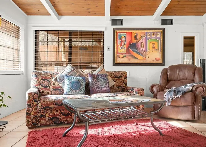 Ferienhaus Creekside Retreat | Oak Creek Hot Tub Escape