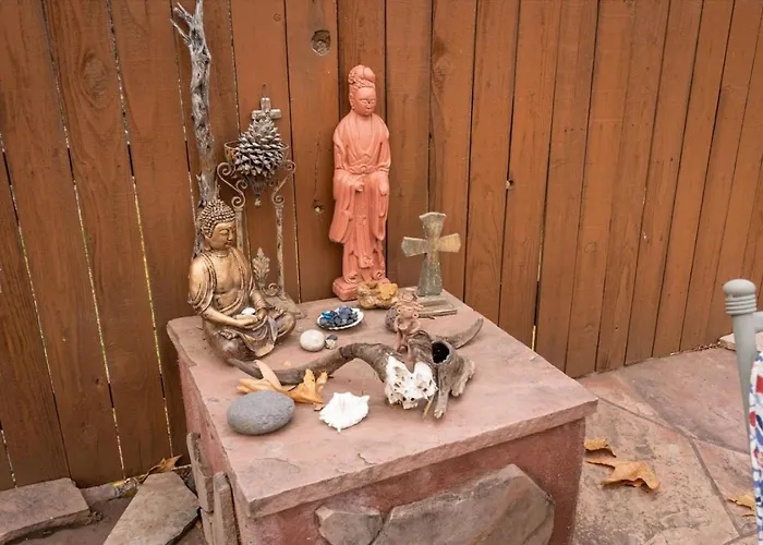 Creekside Retreat | Oak Creek Hot Tub Escape